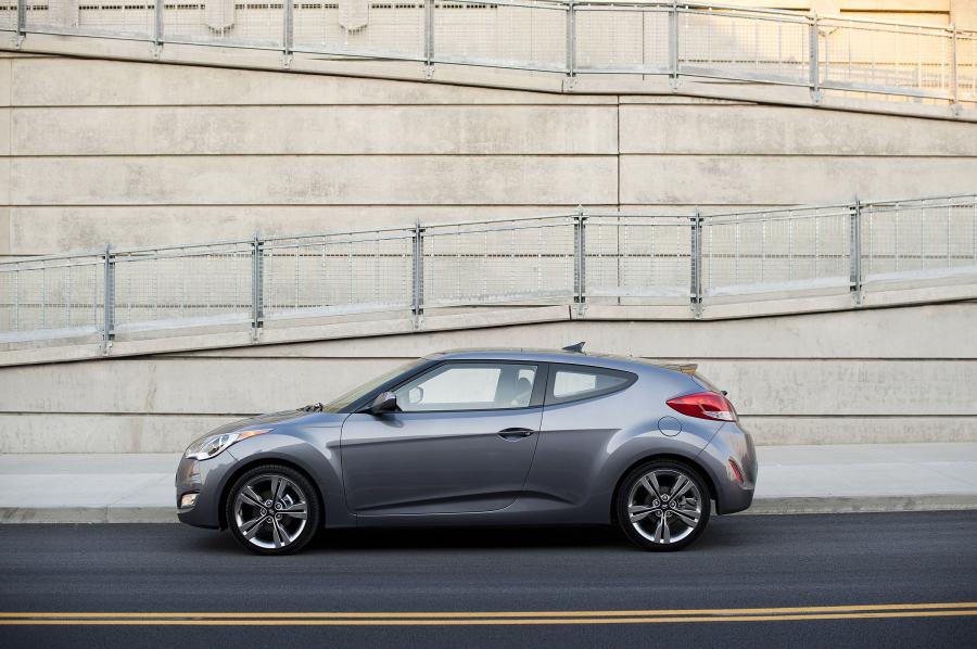  Hyundai Veloster 2011 года  (фото 155 из 184)